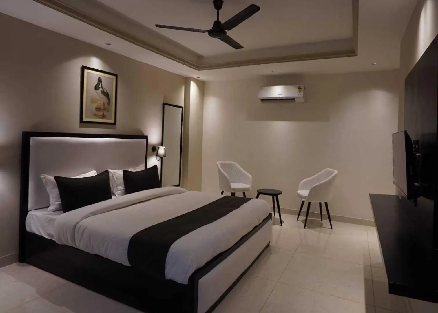Hotel King Plaza Near Delhi Airport New Delhi