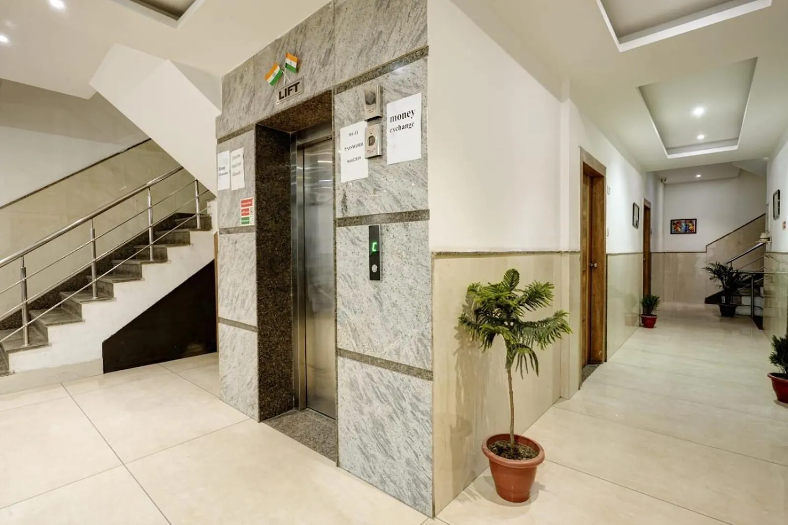 Hotel King Plaza Near Delhi Airport New Delhi